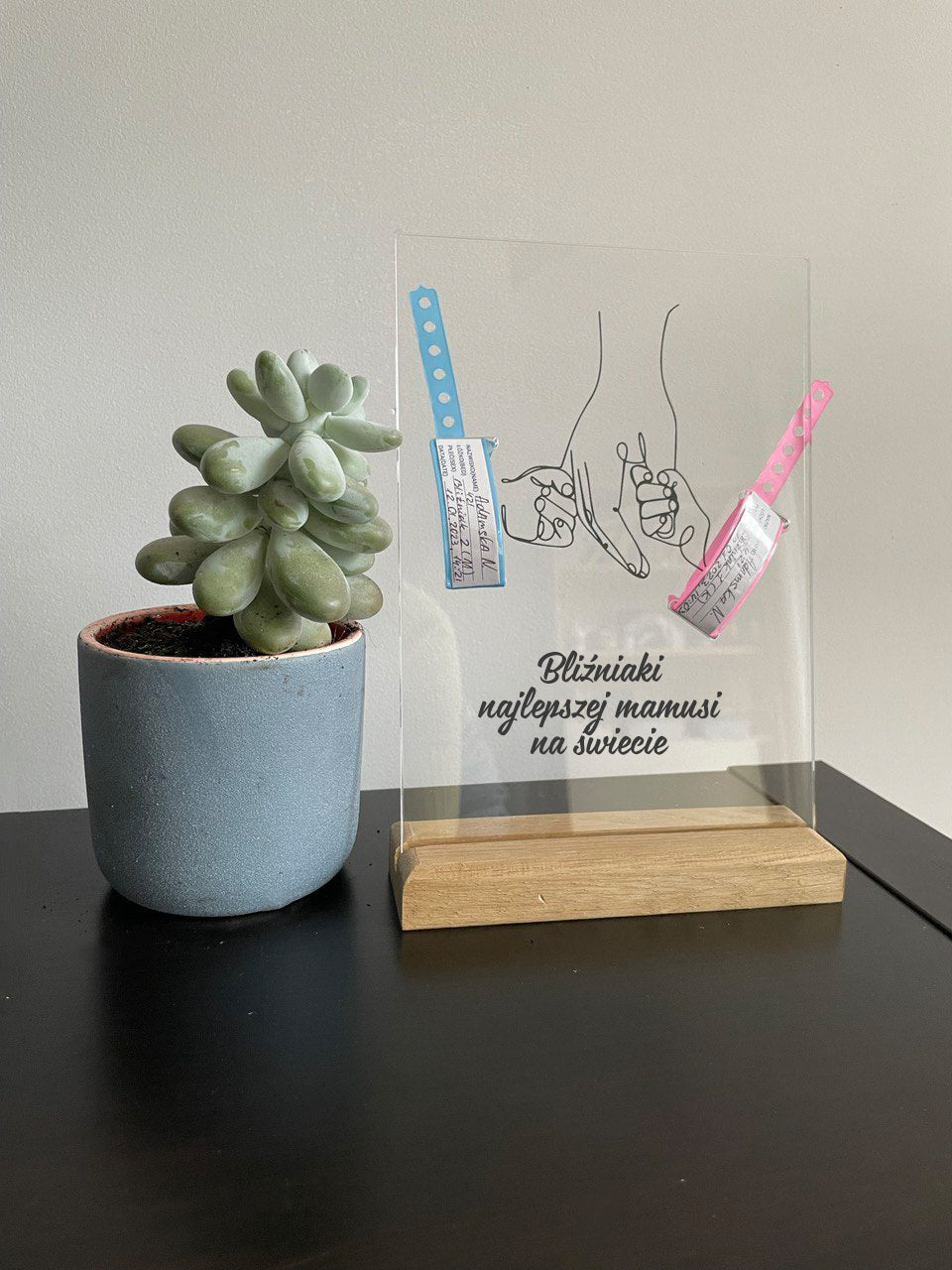 Personalizowana tabliczka z opaską ze szpitala i metryczkami "Ale Radość"